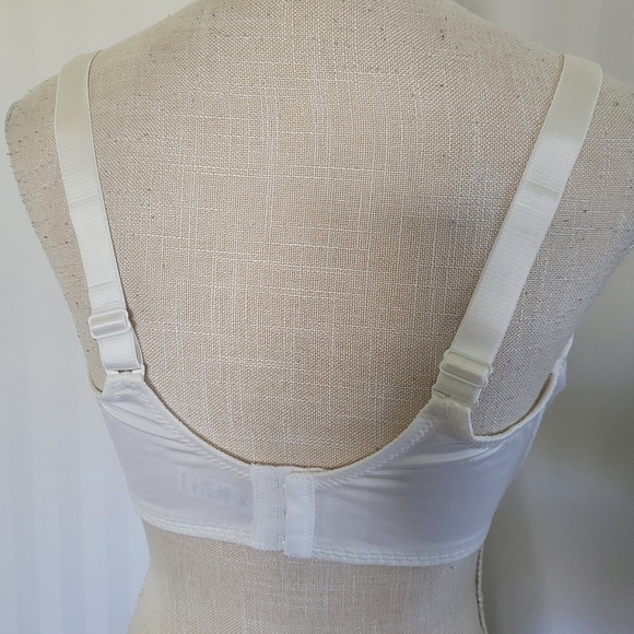 White lace Bra 36DD - Picture 3 of 7